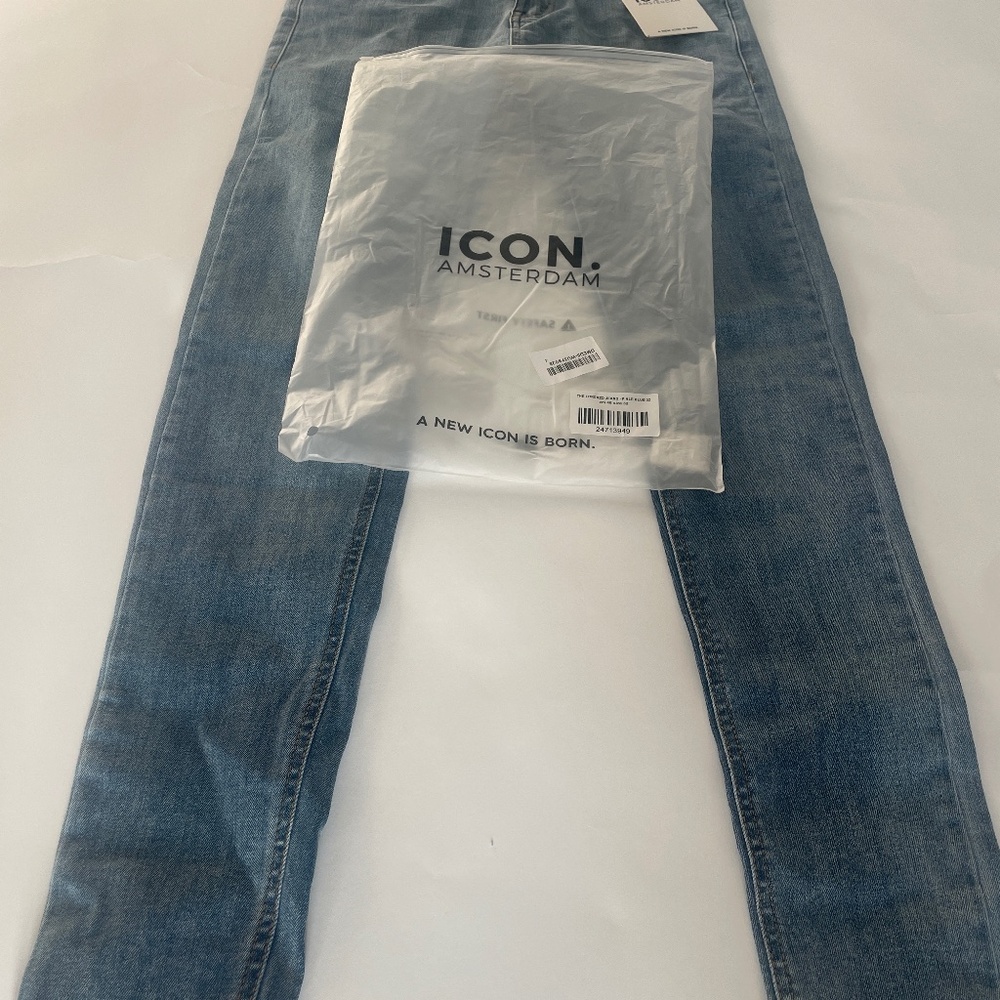 The Lorenzo Jeans - Pale Blue - 32W